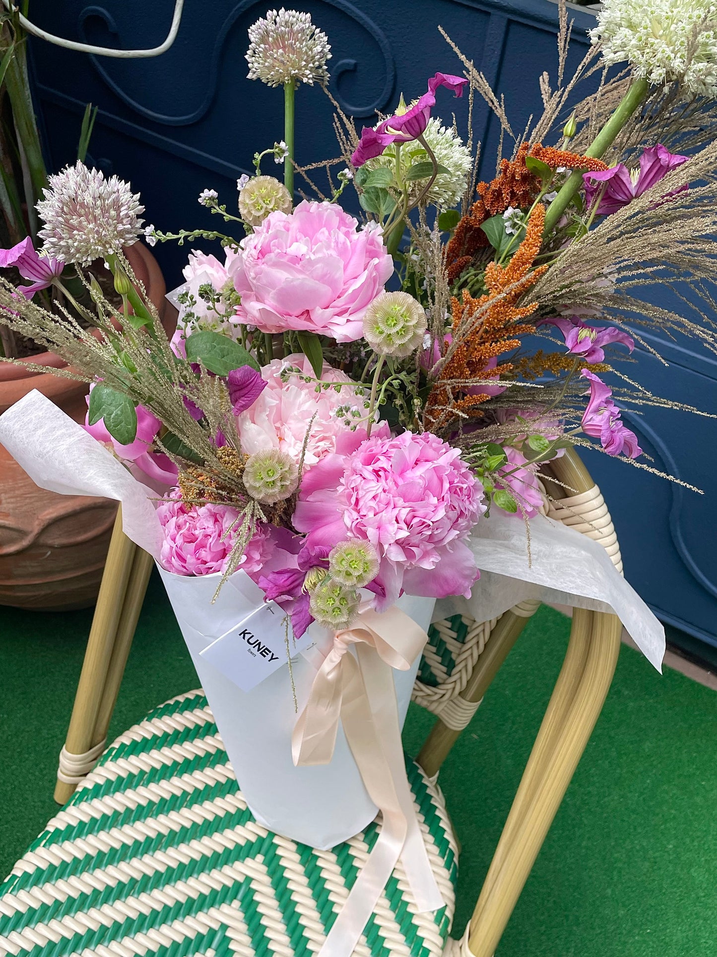 Peony Bouquet KUNEY