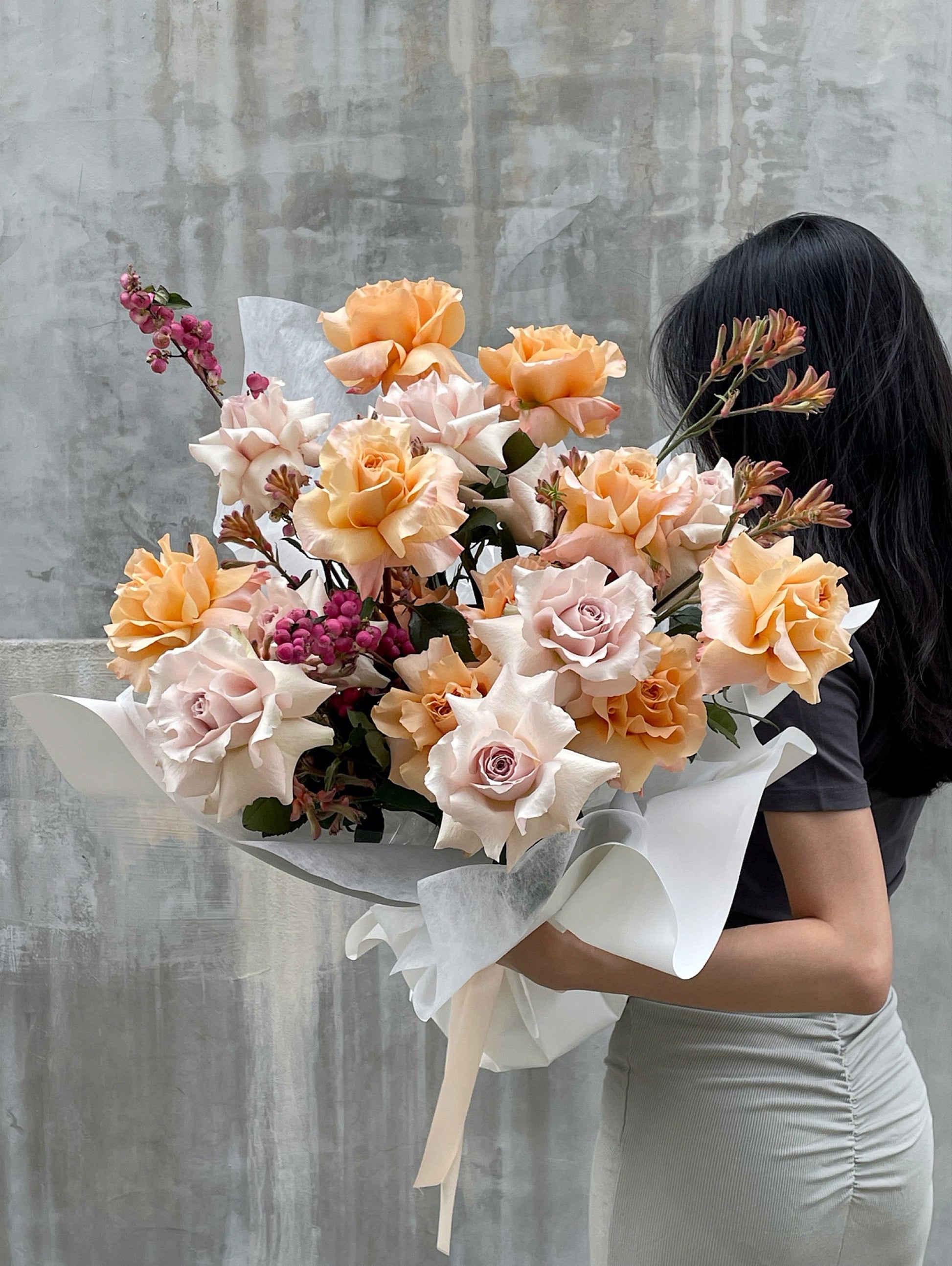 KUNEY ROSE BOUQUET, Orange Rose Bouquet