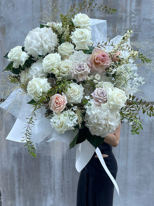 KUNEY FLOWERS, Hydrangea Bouquet